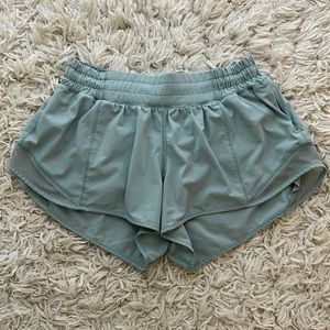 Blue cast lululemon hottie hot shorts 6 regular